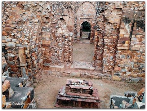 Tomb of Balban Mehrauli - The First Indian Tomb to have True Arch