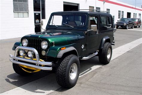 Jeep CJ8 Scrambler Hardtop 1-Piece Removable Top for 1981-1986 Jeep Scramblers