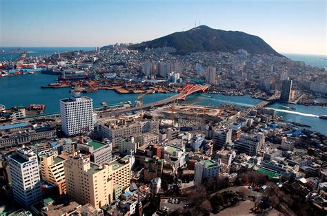 Dosiero:Korea-Busan-Busan Tower-01.jpg - Vikipedio