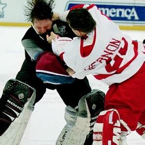 The 13 Greatest Goalie Fights In NHL History - ZergNet