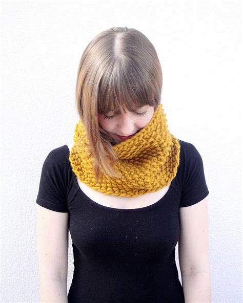 How To Knit A Snood Scarf Free Pattern - Knitting Patterns