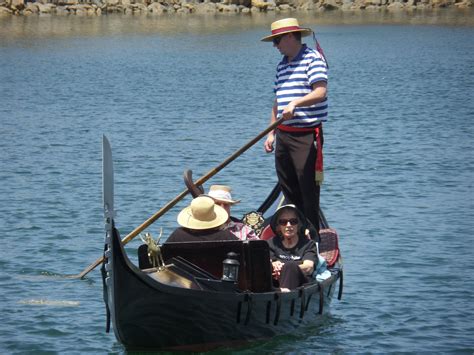 Venetian Gondola Ride In Channel Islands Marina | Luxe Beat Magazine