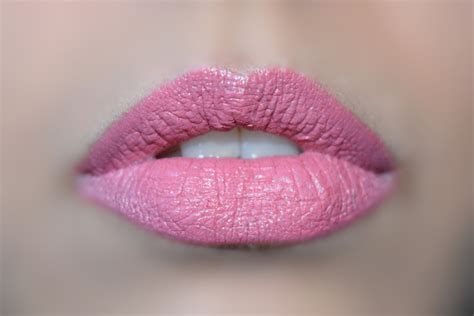 Mac Please Me Lipstick Review & Swatches – Glamzeit