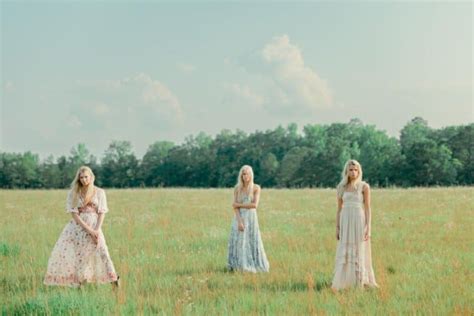 Sister Trio The Castellows Take Social Media By Storm: See 5 Of Their Best Covers - Country Now