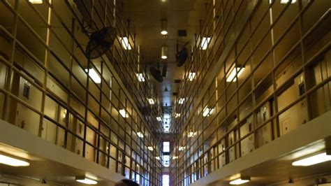 Holman prison to close, Alabama to transfer inmates around state