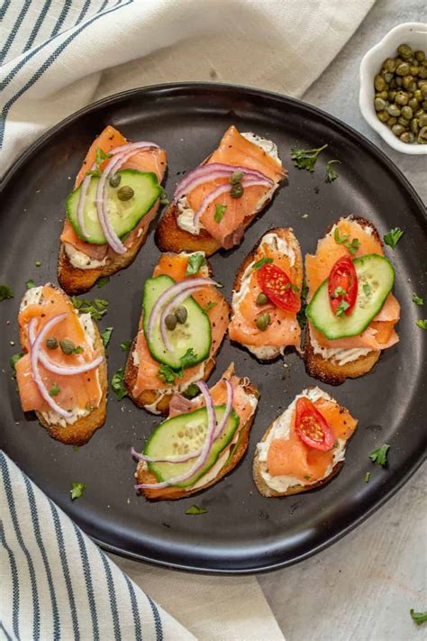 Smoked Salmon Appetizer (Salmon Crostini)