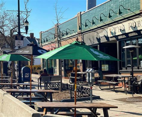 Brookline Restaurants with Outdoor Seating You Need to Check out | Metro Realty Corp