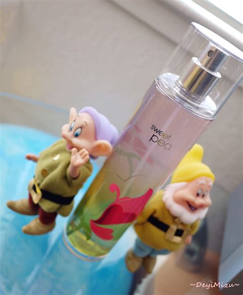 DeyiMizu: Review: Bath & Body Works Fine Fragrance Mist "Sweet Pea"