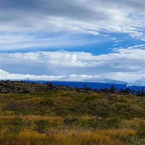 Stunning snow-blanketed Hawaii - CBS News