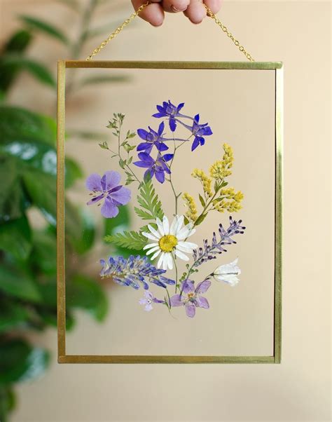 Dried Flowers Crafts, Pressed Flowers Frame, Pressed Flower Crafts, Dried And Pressed Flowers ...