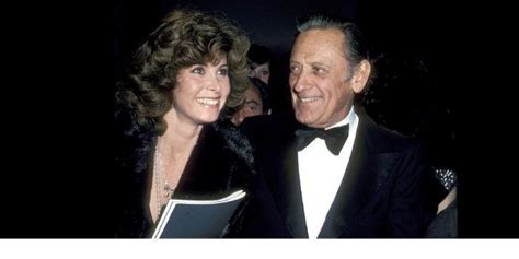 William Holden and Stefanie Powers - Dating, Gossip, News, Photos