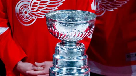 Red Wings were 'big, tough, mean' during 1996-97 Stanley Cup season