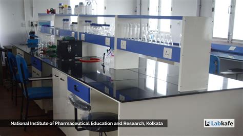 Lab workbench ‒ The Most Common Lab Furniture | Labkafe