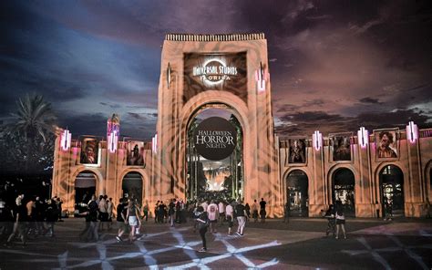 Universal Orlando Adds Two Event Dates for Halloween Horror Nights 2022 - Theme Park Professor