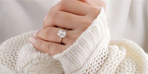 The Elegance of a 20 Carat Diamond Ring