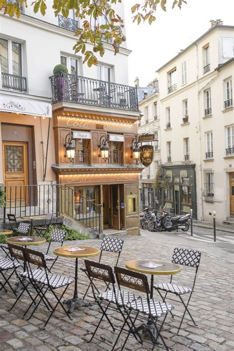 Paris Cafe in Montmartre | Paris cafe, Montmartre paris, Montmartre