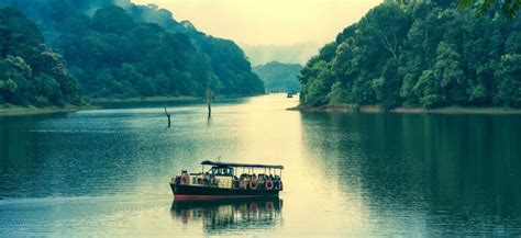 Boating in Periyar Lake, Periyar Boat Safari