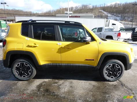 2016 Jeep Renegade Trailhawk 4x4 in Solar Yellow photo #6 - C71059 | All American Automobiles ...