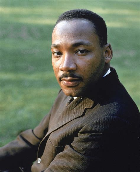 23 Incredible Full-Color Pictures Of Martin Luther King Jr.