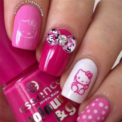 14 Hello Kitty Nails and Nail Art That Are Simply Too Adorable