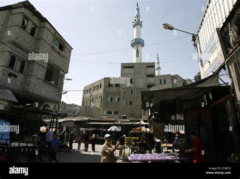 Rafah, Gaza Strip, Palestinian Territory. 17th Sep, 2014. Palestinians ...