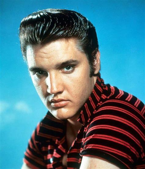 Elvis Presley Biography-Famous American singer and actor.