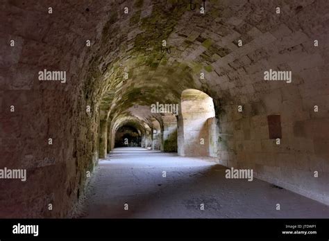 Mola architecture hi-res stock photography and images - Alamy