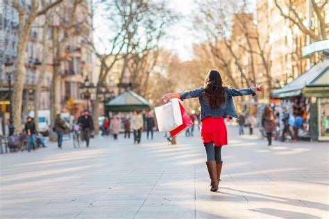 Rambla de Catalunya in Barcelona - Enjoy Art, Shopping and More on This Chic Street – Go Guides