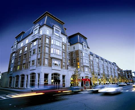 Hotels Near Fenway Park | Best Hotels in Boston