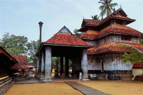 Thiruvanchikulam Temple - The only Thevaram Paadal Petra Shiva Sthalam ...