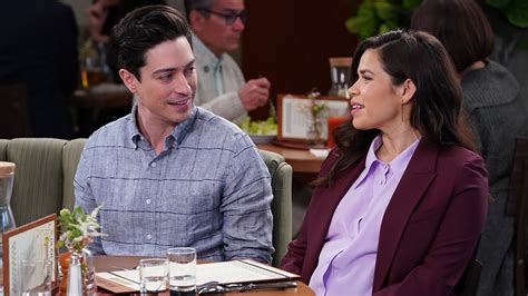 ‘Superstore’ Bosses Break Down The Amy & Jonah Finale Cliffhanger And America Ferrera’s Return ...