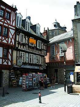 Quimper France,photos and guide,town in Brittany,