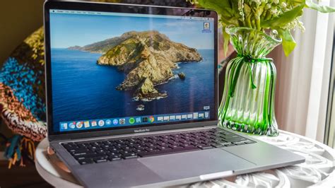 Apple MacBook Pro 13-inch (2020) review: If it ain’t broke, give it a new keyboard | Mashable