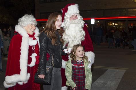 Wassailfest draws thousands to downtown New Braunfels | Community Alert | herald-zeitung.com