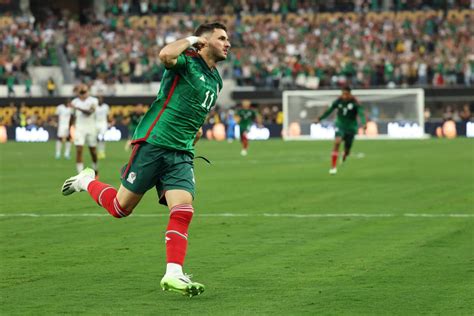 Santiago Gimenez lifts Mexico to record-setting Gold Cup title - Los Angeles Times