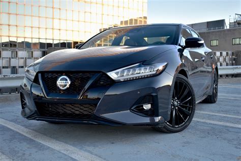 2021 Nissan Maxima Test Drive Review - CarGurus.ca