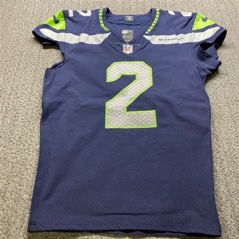 Crucial Catch - Seahawks Drew Lock Game Used Jersey Size 42 (9/25/22) | The official auction ...