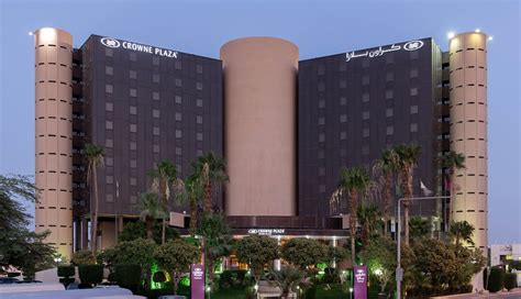 CROWNE PLAZA RIYADH PALACE $125 ($̶1̶3̶2̶) - Updated 2021 Prices & Hotel Reviews - Saudi Arabia ...