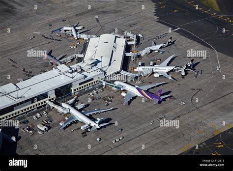 Auckland airport international terminal hi-res stock photography and images - Alamy