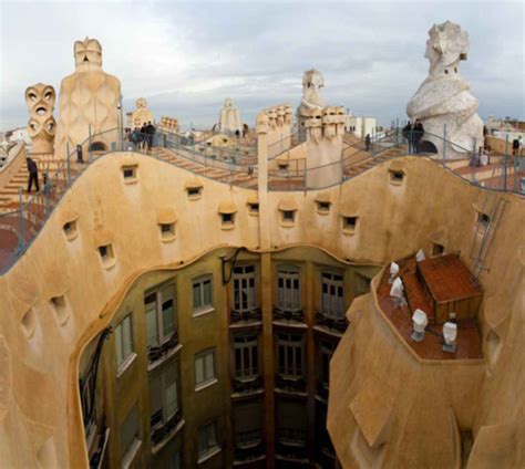 La Pedrera ( Casa Mila ) - Exterior/Rooftop - modlar.com