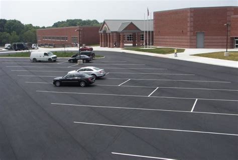 2018 ASPHALT PARKING LOT DESIGN GUIDE - Wisconsin Asphalt Pavement ...