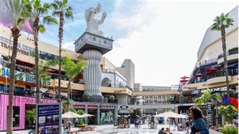 Brands Are Battling It Out for a Pop-Up Space at Hollywood & Highland