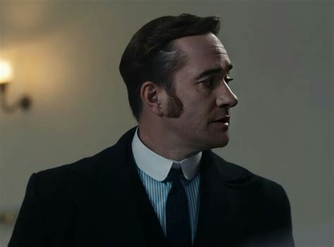 Matthew Macfadyen as Edmund Reid in Ripper Street S4 | Matthew macfadyen, Ripper street, Matthews