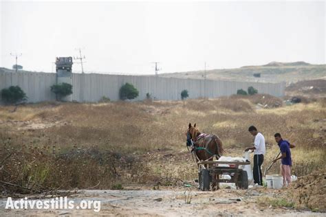 Trapped 'from fence to fence' in Gaza - +972 Magazine