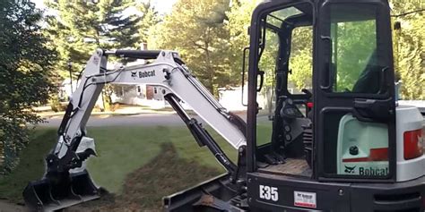 Bobcat E35 Specs, Weight, Lift Capacity, Price and Reviews