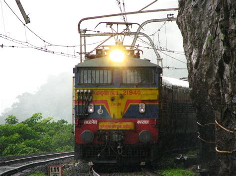 India’s prestigious train, Deccan Queen Express running between Mumbai and Pune, to undergo a ...