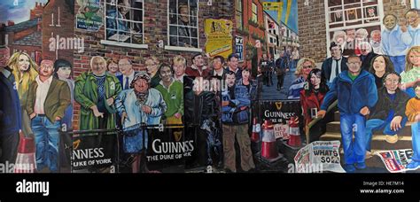 Duke Of York Pub,Belfast - Titanic mural artworks Irish famous people ...