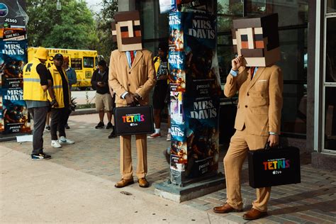 Tetris Movie on Apple TV+ Tells an (Almost) True-to-Life Story - Bloomberg