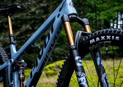 Pivot Cycles Launches Ridiculously Priced Carbon Frame Bent on XC MTB Domination - autoevolution