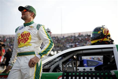 “I feel guilty”: Dale Earnhardt Jr explaining why he avoids sitting on ...